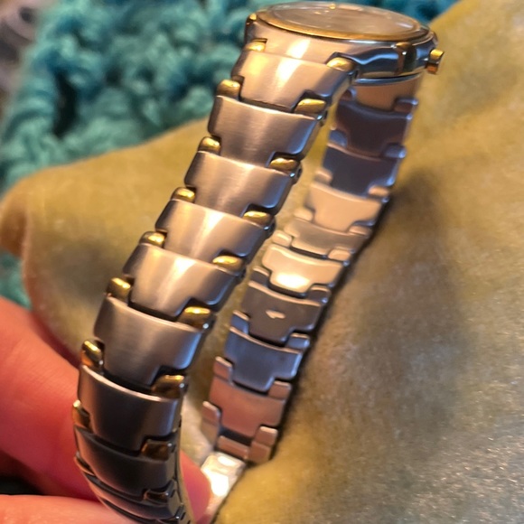 2003 CITIZEN Elegance Signature Collection Ladies Analog Watch - Picture 5 of 12